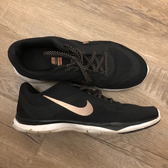 nike training flex rose gold